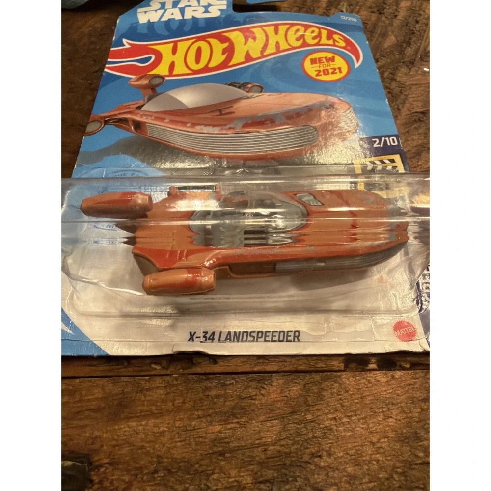 Hot Wheels 2021 A Case  #12/250 Star Wars X-34 Landspeeder HW Screen Time - NEW